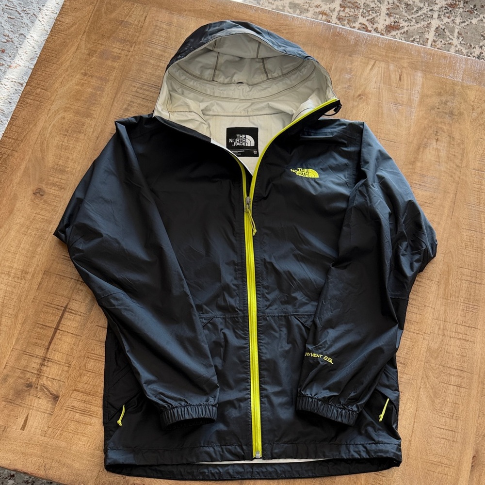 The North Face Men's Black and Yellow Raincoat